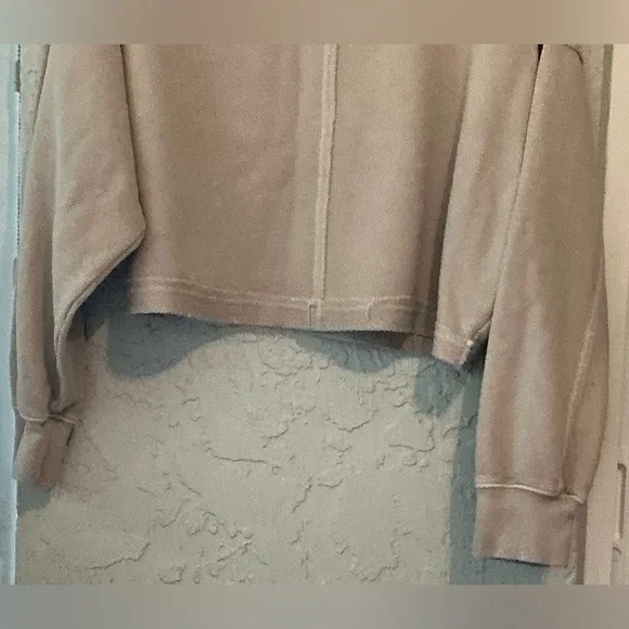 Aerie Light Tan Textured Long Cropped Sweatshirt - Picture 2 of 7